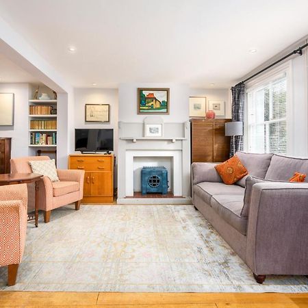 Delightful Bird Sisters Cottage With Free Parking Brighton Exterior photo