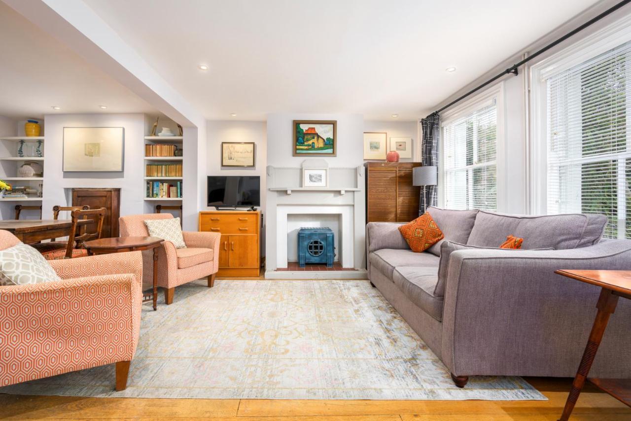 Delightful Bird Sisters Cottage With Free Parking Brighton Exterior photo