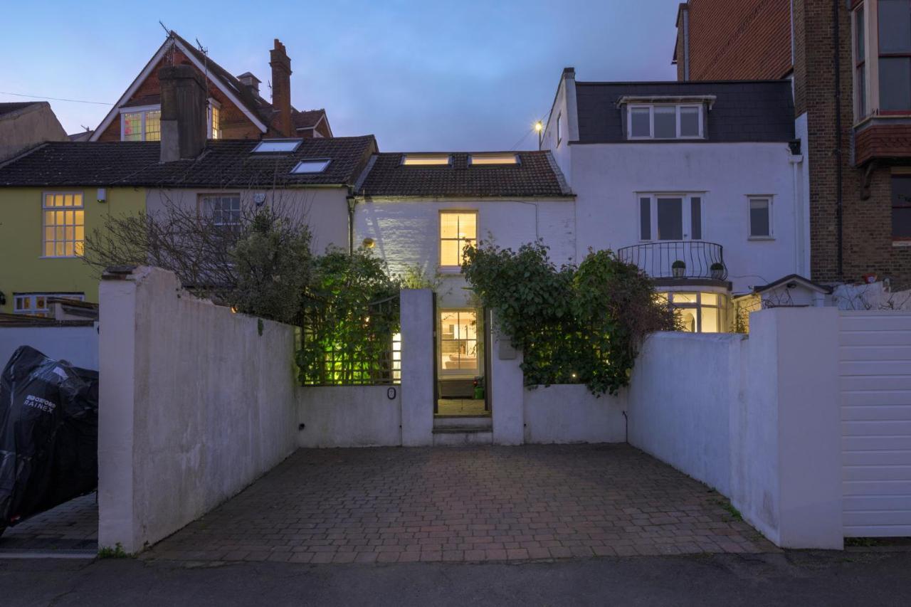 Delightful Bird Sisters Cottage With Free Parking Brighton Exterior photo