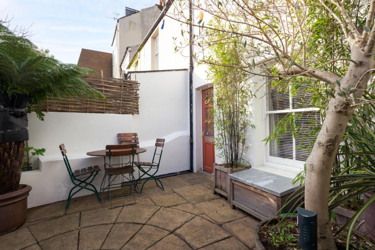 Delightful Bird Sisters Cottage With Free Parking Brighton Exterior photo